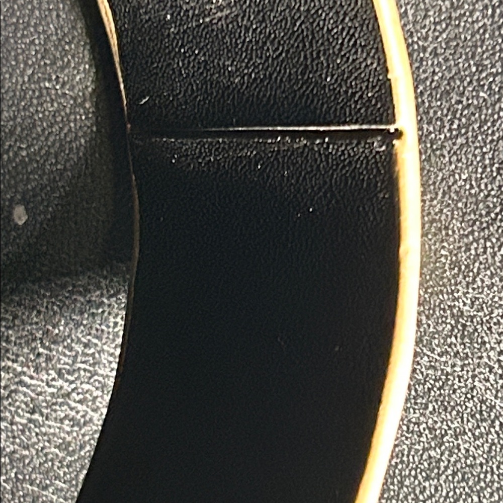 Women’s Vintage Gold-Tone Studded Lightweight Bangle Bracelet - Picture 5 of 5